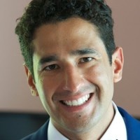 Carlos Garcia headshot