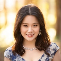 Lily Shen headshot