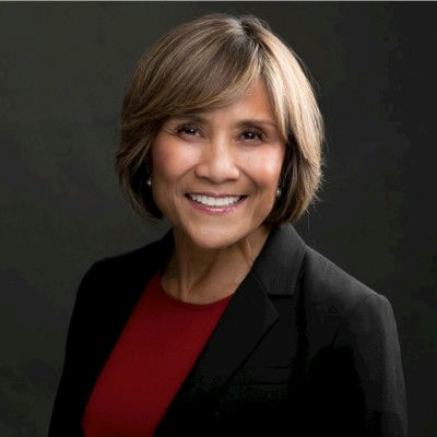Raquel Bono headshot