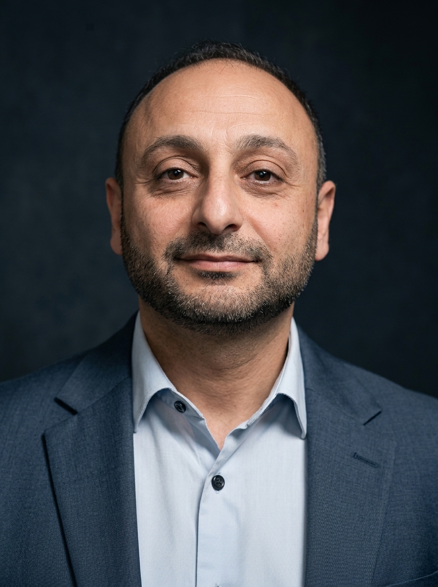 Sami Shalabi headshot