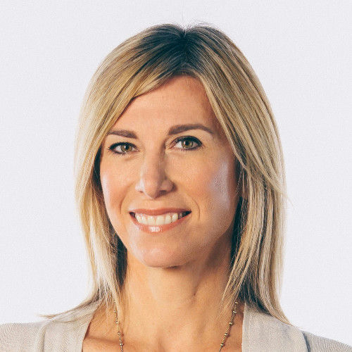 Suzanne Clough headshot