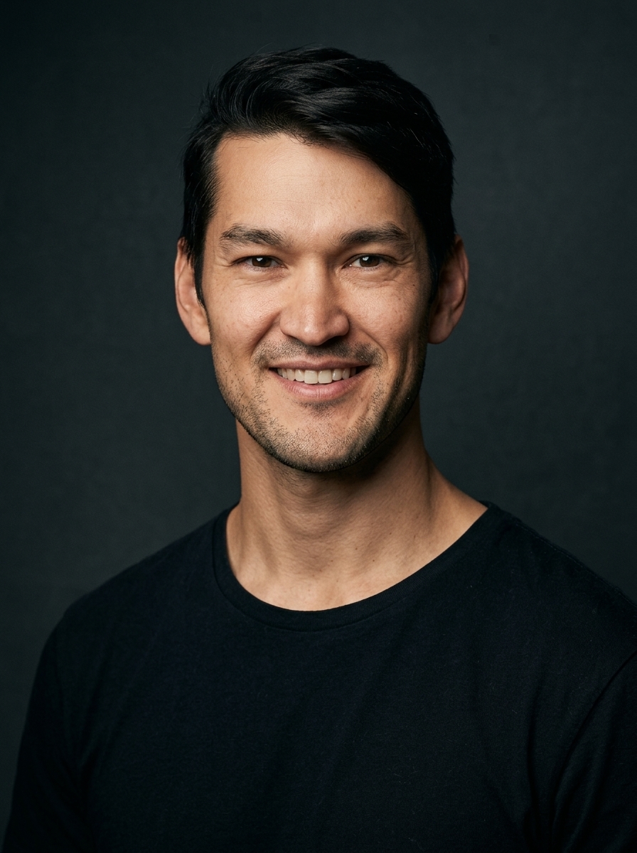Taylor McLoughlin headshot